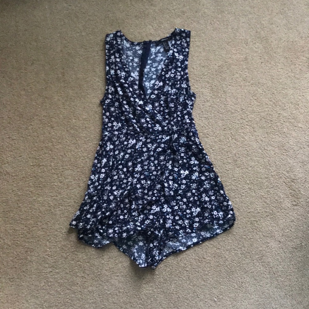 Navy Floral Plunge Sleeveless Romper